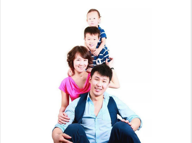 Жүжигчин Э.Ууганбаярын “гэр бүл”